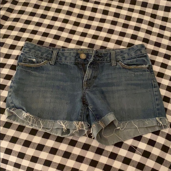 American Eagle Jean Shorts - Picture 1 of 3